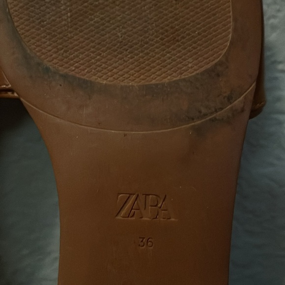Zara Brown Sandals with Gold Accents - Picture 6 of 11